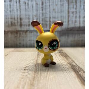 Littlest Pet Shop LPS Buttercream Sunday Yellow Netherland Dwarf Rabbit Bunny